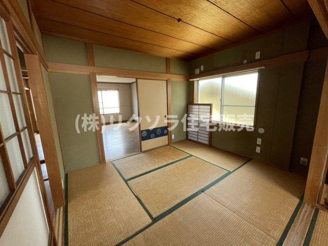 東町１丁目　中古一戸建ての内装|和室6.0帖
■物件内覧・資金計画相談・住宅ローン相談、リフォーム相談、お問合せ受付中■
※当日・翌日のご内覧、ご相談はお電話でのお問合せがスムーズです！