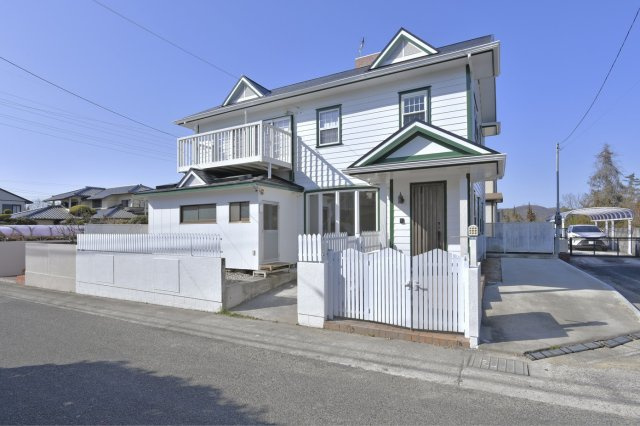 岡山市東区城東台西　中古戸建の外観|令和８年内外装リフォーム済み☆
外壁・屋根等外装塗装済みです。