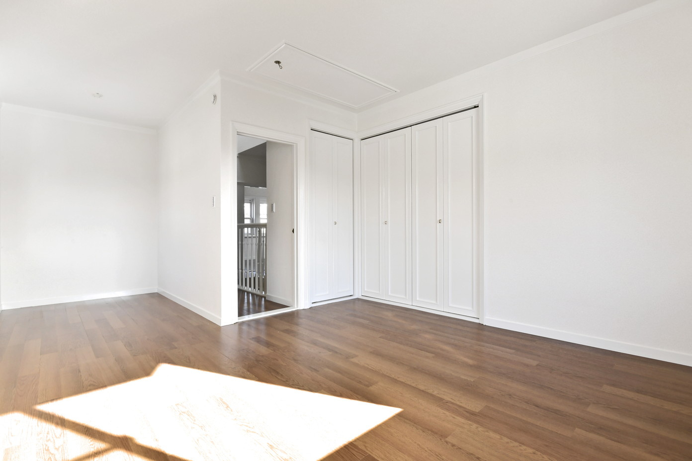 岡山市東区城東台西　中古戸建の洋室|２階洋室①：１１．５帖