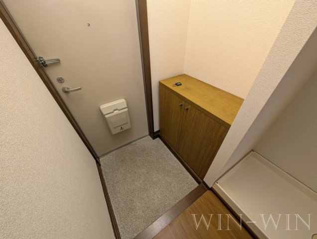 プラザ999の玄関