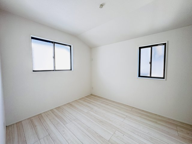 市川市宮久保２丁目新築戸建【百合台小学校:徒歩８分】の洋室|5.25帖洋室