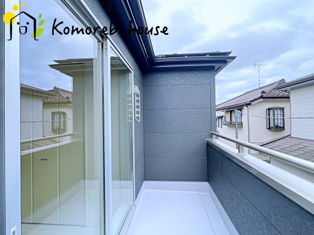 蓮田市西新宿　新築一戸建て　リーブルガーデン　03のバルコニー|バルコニーからの眺めを楽しみながら食事をしませんか