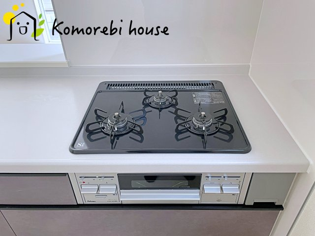 蓮田市西新宿　新築一戸建て　リーブルガーデン　03のキッチン|キッチンでお料理をお楽しみください