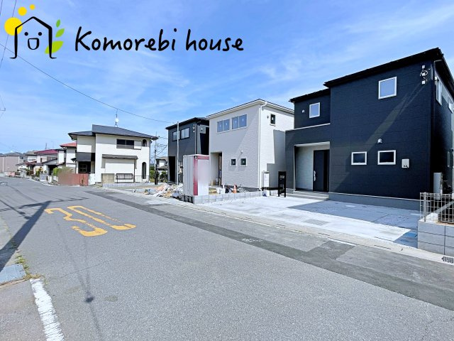 蓮田市西新宿　新築一戸建て　リーブルガーデン　03の前面道路含む現地写真|前面道路含む現地写真です