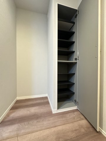 CRASTINE住吉大社の収納