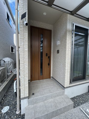 【玄関】 | 広島市南区堀越２丁目　中古戸建