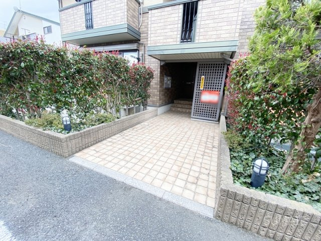 グランシャリオBのエントランス|エントランス！