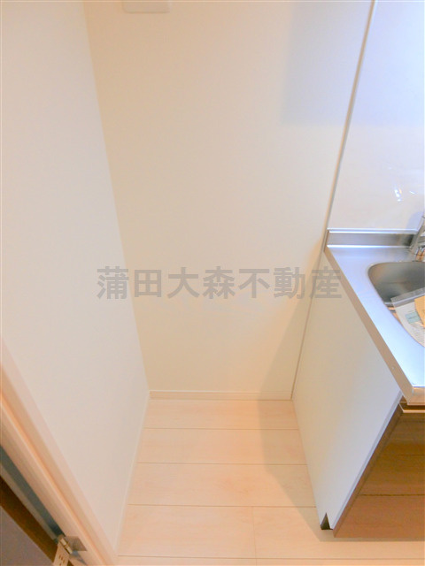 コヌ　ブリーズ蒲田のキッチン|冷蔵庫置き場