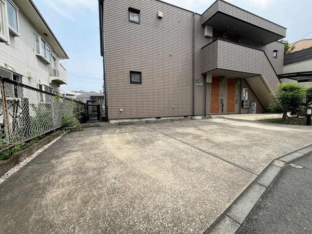 ＲＥＳＩＤＥＮＣＥ　横浜上大岡の駐車場