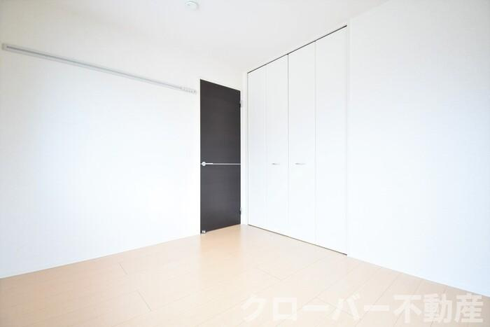フラット ウィステリアの内装|洋室5帖