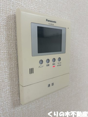 【セキュリティ】 | ファミール山岡　C棟 | モニター付きインターホンです