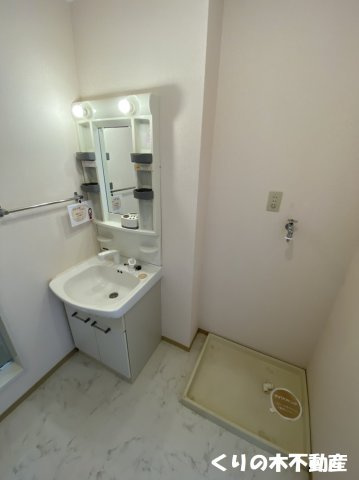 【洗面所】 | ファミール山岡　C棟 | 同タイプのお部屋です（現況を優先します）