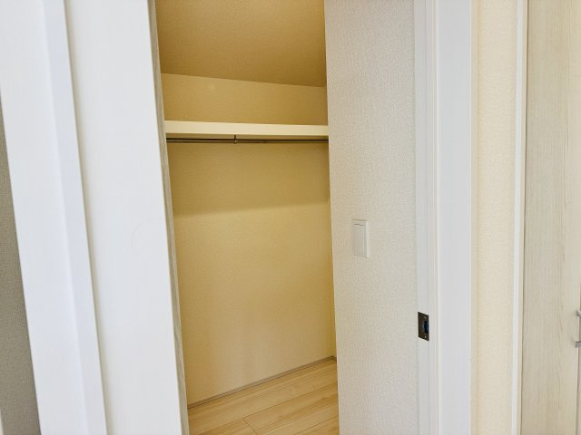 八王子市　北野台　新築一戸建ての収納|～2階にはファミクロとして利用可能な納戸付き　季節物の収納にも重宝します～