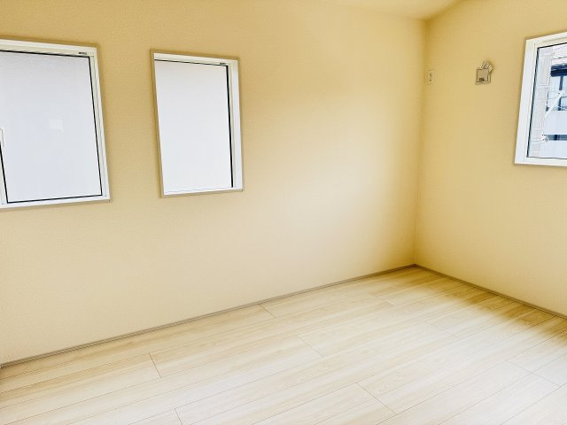 八王子市　北野台　新築一戸建ての洋室|～2階6.0帖の洋室　2面採光で明るく風通しの良いお部屋です～