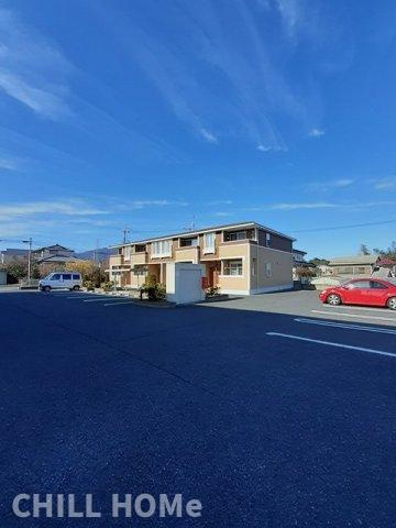 アレックスの駐車場|当社、チルホームのHPもご覧ください(^^)/物件情報多数♪