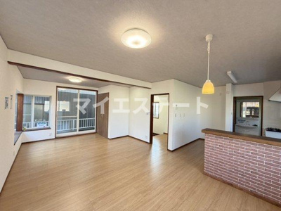 【居間・リビング】 | 築添町戸建