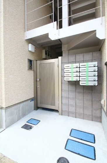 【エントランス】