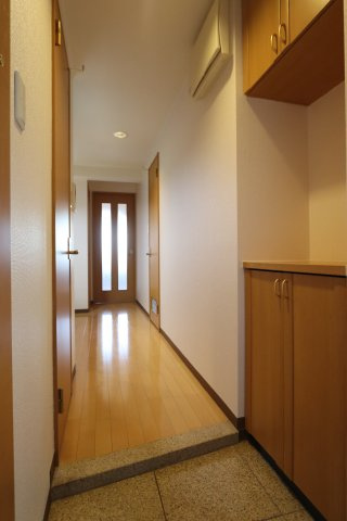 アラニⅡの玄関|現状優先です。