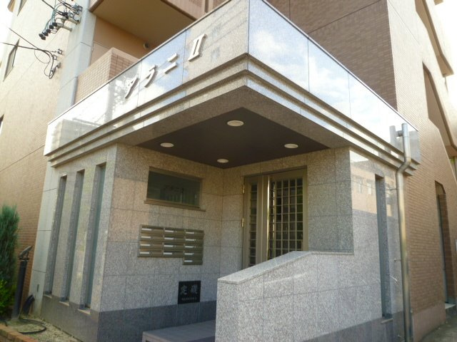 アラニⅡのエントランス