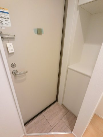 アルサーヴ千葉の玄関