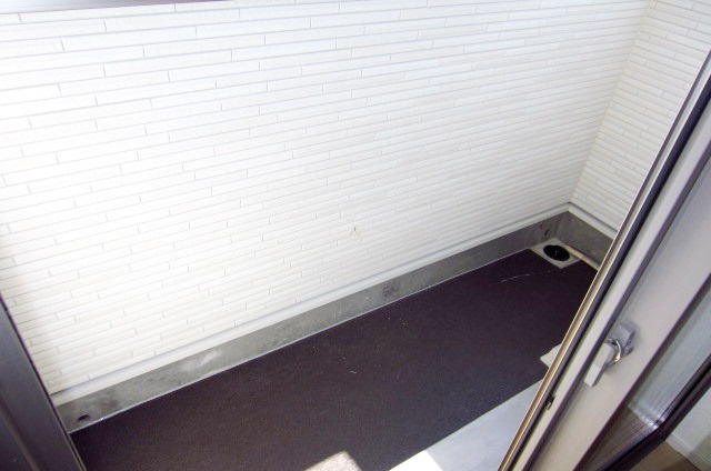 【バルコニー】