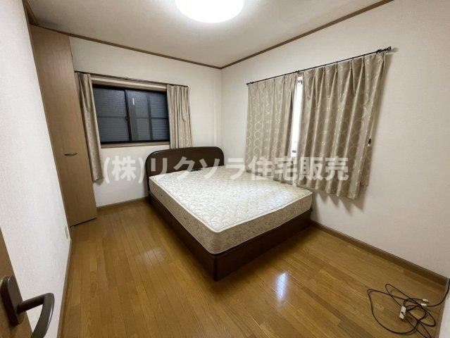 東町1丁目　中古一戸建ての寝室|■物件内覧・資金計画相談・住宅ローン相談、リフォーム相談、お問合せ受付中■
※当日・翌日のご内覧、ご相談はお電話でのお問合せがスムーズです！