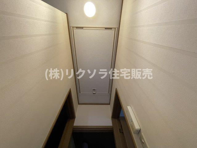 東町1丁目　中古一戸建ての収納|屋根裏収納
■物件内覧・資金計画相談・住宅ローン相談、リフォーム相談、お問合せ受付中■
※当日・翌日のご内覧、ご相談はお電話でのお問合せがスムーズです！