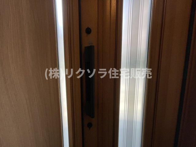 東町1丁目　中古一戸建ての防犯設備|ツーシリンダー錠
■物件内覧・資金計画相談・住宅ローン相談、リフォーム相談、お問合せ受付中■
※当日・翌日のご内覧、ご相談はお電話でのお問合せがスムーズです！