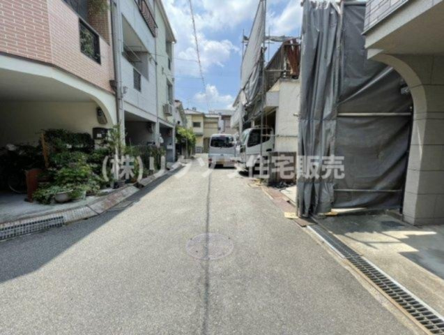 東町1丁目　中古一戸建ての前面道路含む現地写真|■物件内覧・資金計画相談・住宅ローン相談、リフォーム相談、お問合せ受付中■
※当日・翌日のご内覧、ご相談はお電話でのお問合せがスムーズです！