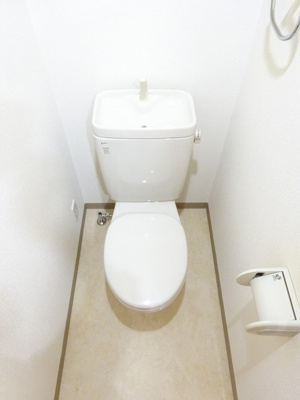 【トイレ】 | スカイコート板橋第2 | 清潔感のあるトイレです