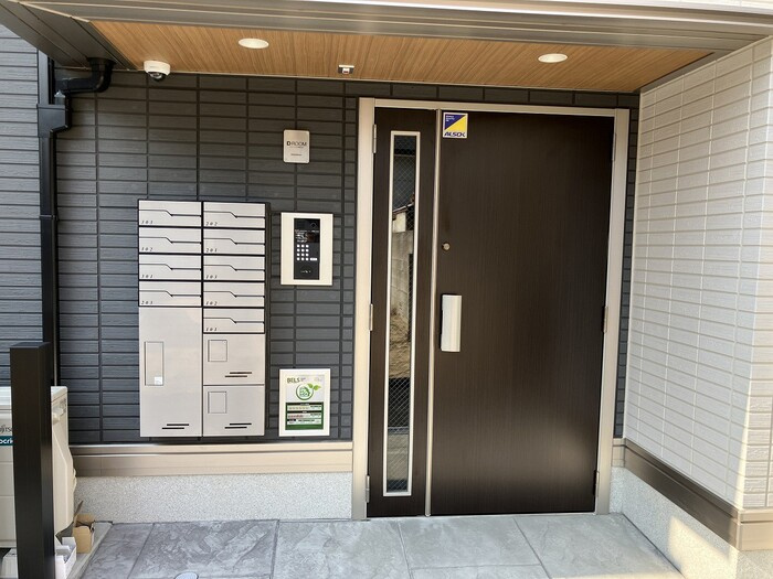 リバーサイド夙川東のエントランス