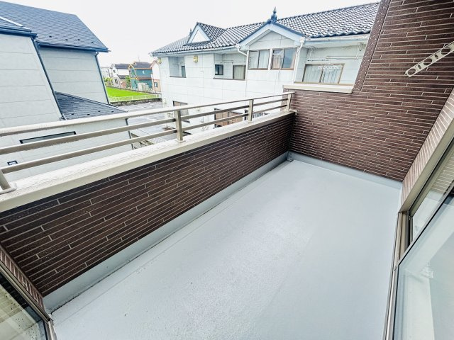 新築　前橋市後家町全2棟　Blooming　Garden　１号棟のバルコニー|現地写真　日当たりの良いバルコニーはお洗濯物もよく乾きそうです◎
　
