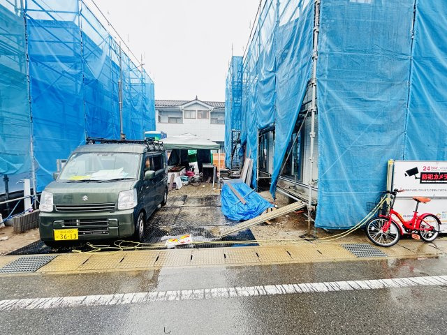 新築　前橋市後家町全2棟　Blooming　Garden　１号棟の駐車場|現地写真　駐車スペースは並列2台分可能です！
