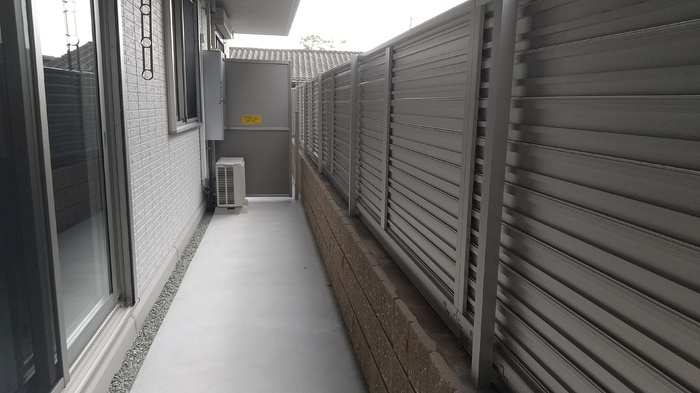 D-ROOM隈府　B棟のバルコニー