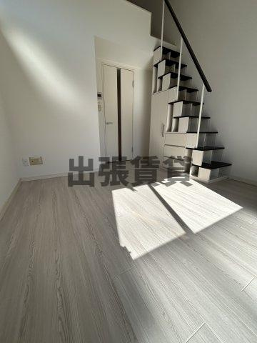 仲介手数料0円！！NST上小田井の居間・リビング