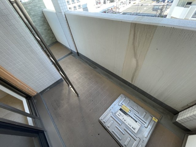 インベスト神戸AirFrontのバルコニー|同物件別部屋写真