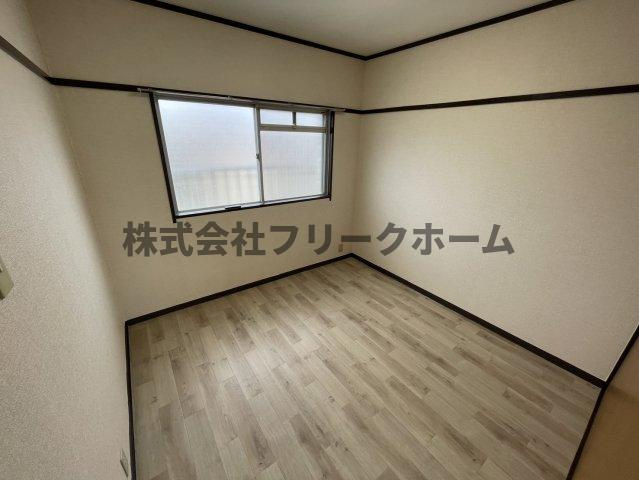 小金井市前原町３丁目の賃貸マンションの寝室