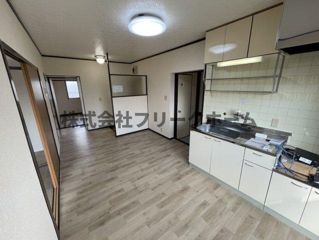 小金井市前原町３丁目の賃貸マンションの居間・リビング