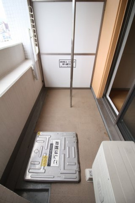 【バルコニー】 | インベスト神戸エアフロント