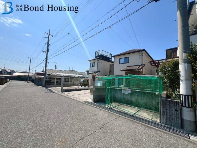 近隣買い物施設充実　水谷2丁目　中古戸建の前面道路含む現地写真