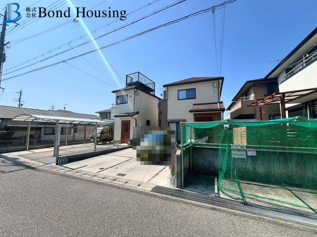 近隣買い物施設充実　水谷2丁目　中古戸建の前面道路含む現地写真