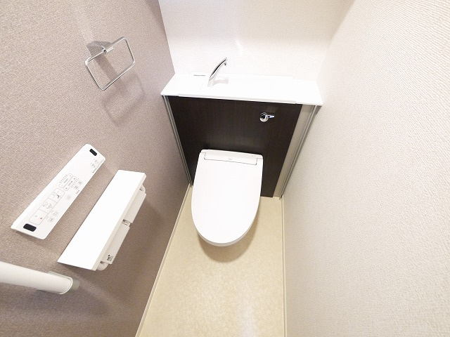 フラン・ソレイユ　学園前のトイレ|コンパクトで使いやすいトイレです