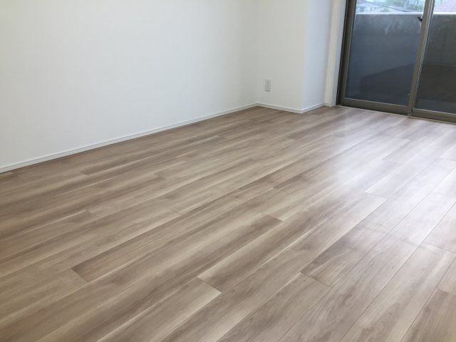 パレステージ大島の居間・リビング