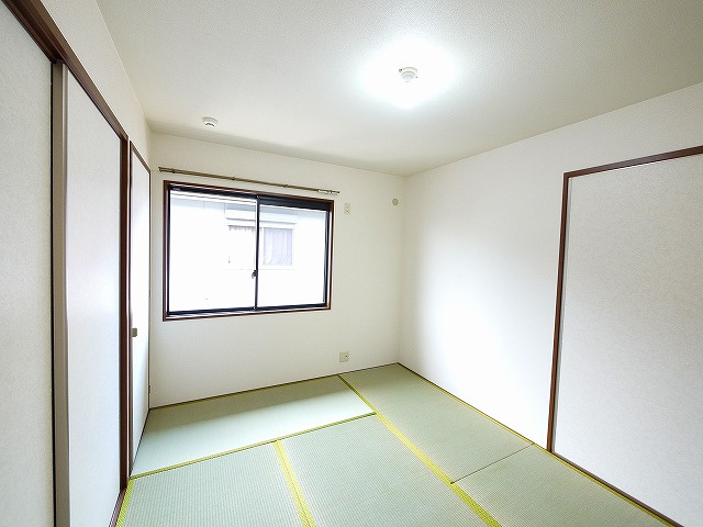フローレ木津Ａの内装|過ごしやすい室内です