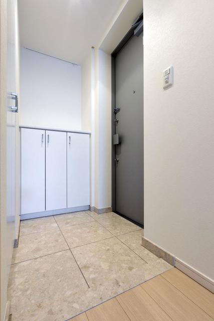 ガーデニエール砧レジデンスの玄関|※写真は同タイプ住戸です。