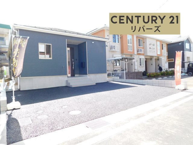 西春日井郡豊山町大字豊場字伊勢山の新築一戸建の前面道路含む現地写真|◇１号棟◇　　いつでも見学出来ます♪♪（お問合せ当日、平日、水曜、夜間でもＯＫ）　敷地５８．５１坪！　希少な平屋住宅♪　駐車並列３台ＯＫ！　続き間ＬＤＫ２４．０帖！　スーパーまで４４０ｍ♪