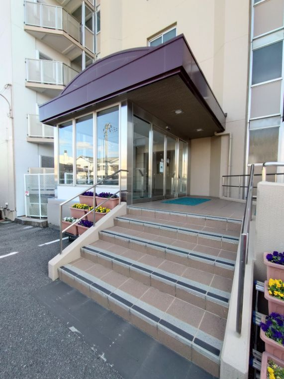 ろうきん立花コーポA棟のエントランス|北側エントランス