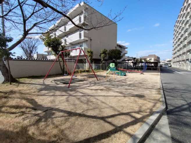 ろうきん立花コーポA棟のその他|敷地内公園