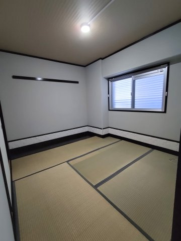 ろうきん立花コーポA棟の和室