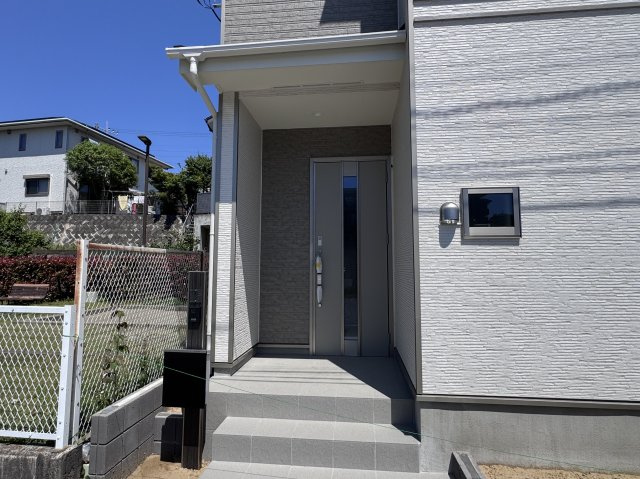 柏市つくしが丘２丁目新築戸建のエントランス|エントランス・玄関ポーチ
